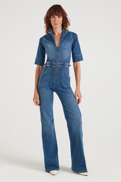 CASSANDRA IN FAWCETT BLUE
