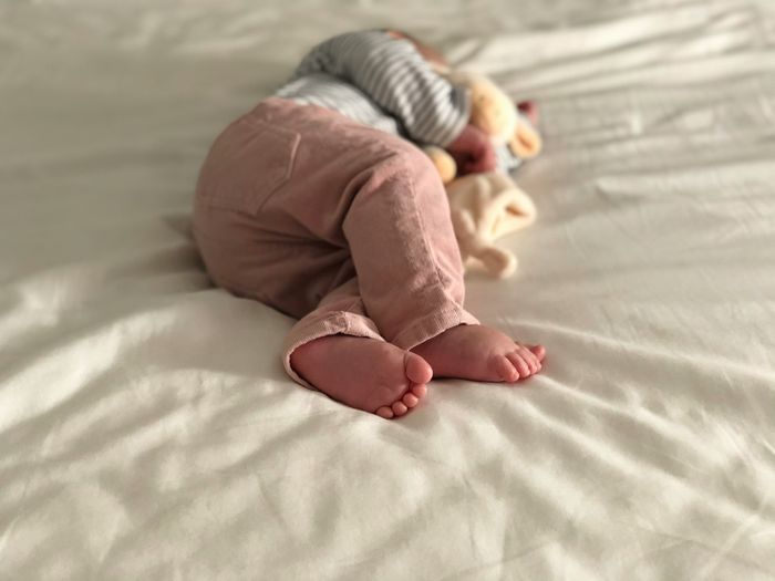 Sleep Essentials: The Ultimate Guide to Helping Your Baby (and You) Rest Easy
