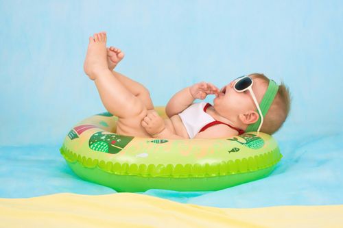 Suitcases, Sunshine & Sweet Sleep: Travel Sleep Tips for Kids