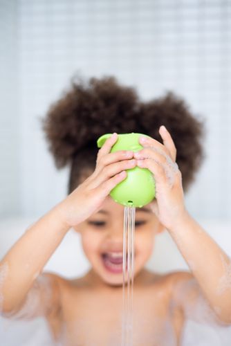 Make bath time and teething fun again with Ubbi