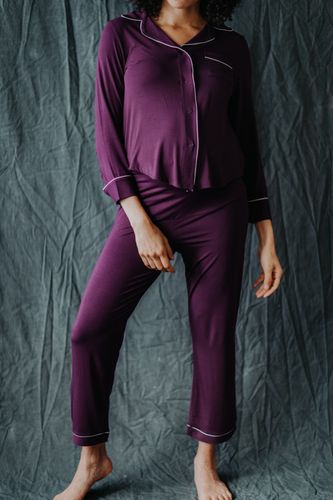 Classic pyjamas, white-on-purple