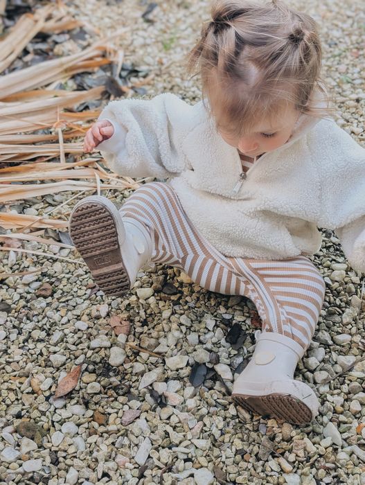 Neutral and Unisex Capsule Wardrobe from 0-4yrs