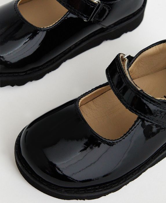 Aurora Black Patent Girls Kids Shoe