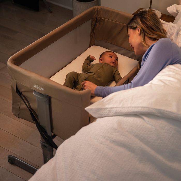 Graco Bedside Crib Sweet2Sleep Oat