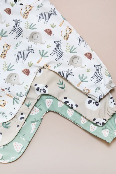 New Feeding Bibs!