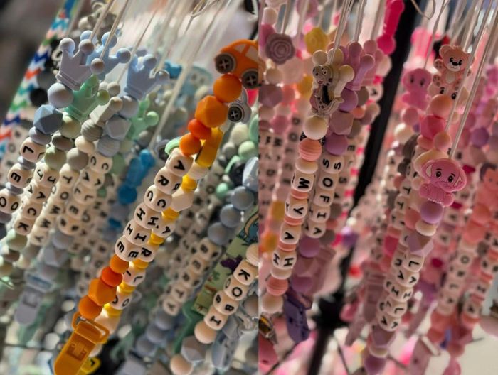 Custom Baby Dummy Clips – Handmade & Personalised | Popular Event Bestseller - NK05