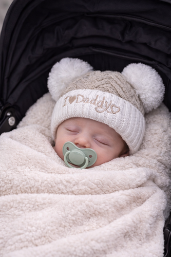Luxury Baby Hat Set – “I Love Mummy & Daddy” Pom Pom Hats