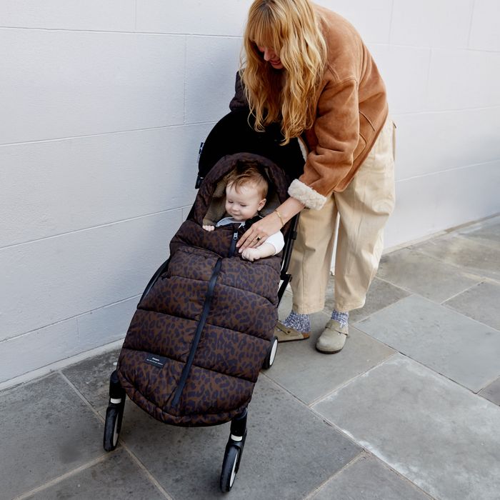 ALMA Eco Universal quilted footmuff - Chocolate Leopard