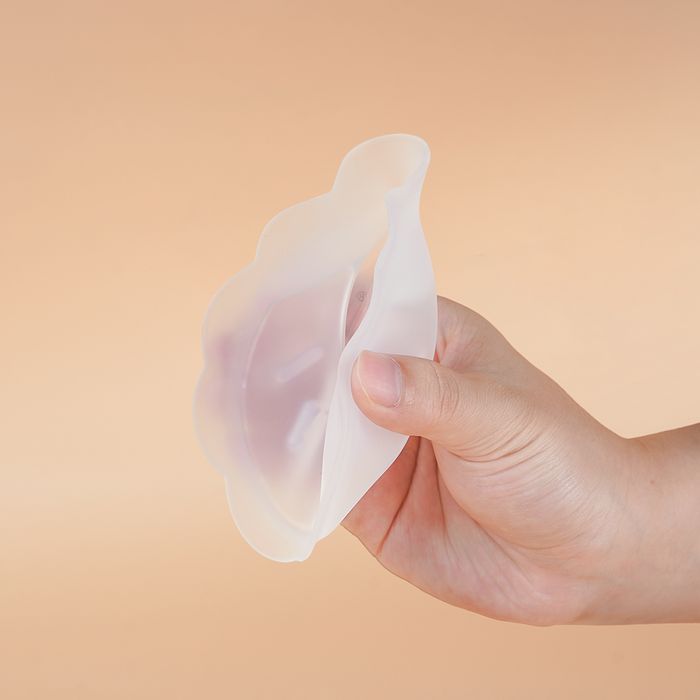 Petal Soft Silicone Milk Collector