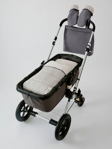 PRAM FOOTMUFFS