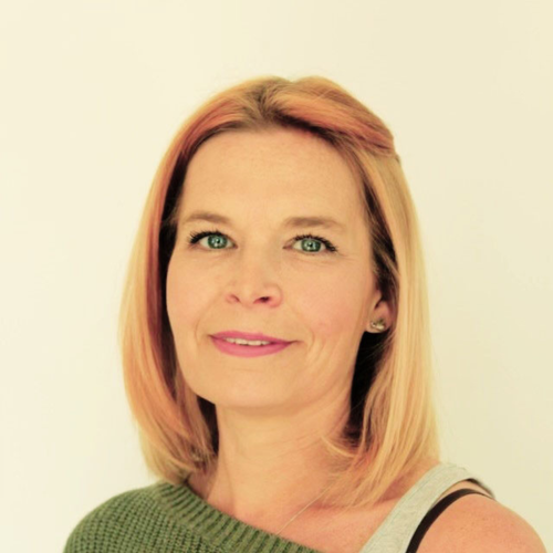 Lesley Bland