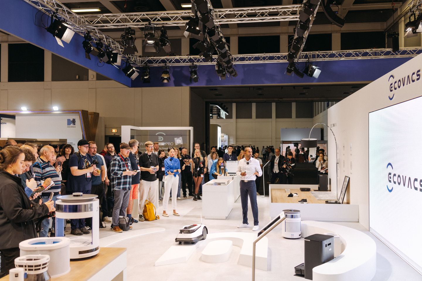 ECOVACS explains why its flagship launched at IFA 2023 are breakthrough products IFA Berlin 2024