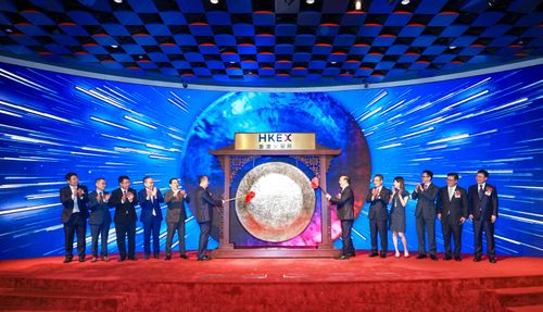 CATL Mengumumkan Pencatatan Saham di HKEX untuk Mendukung Ekonomi Nol Karbon Global