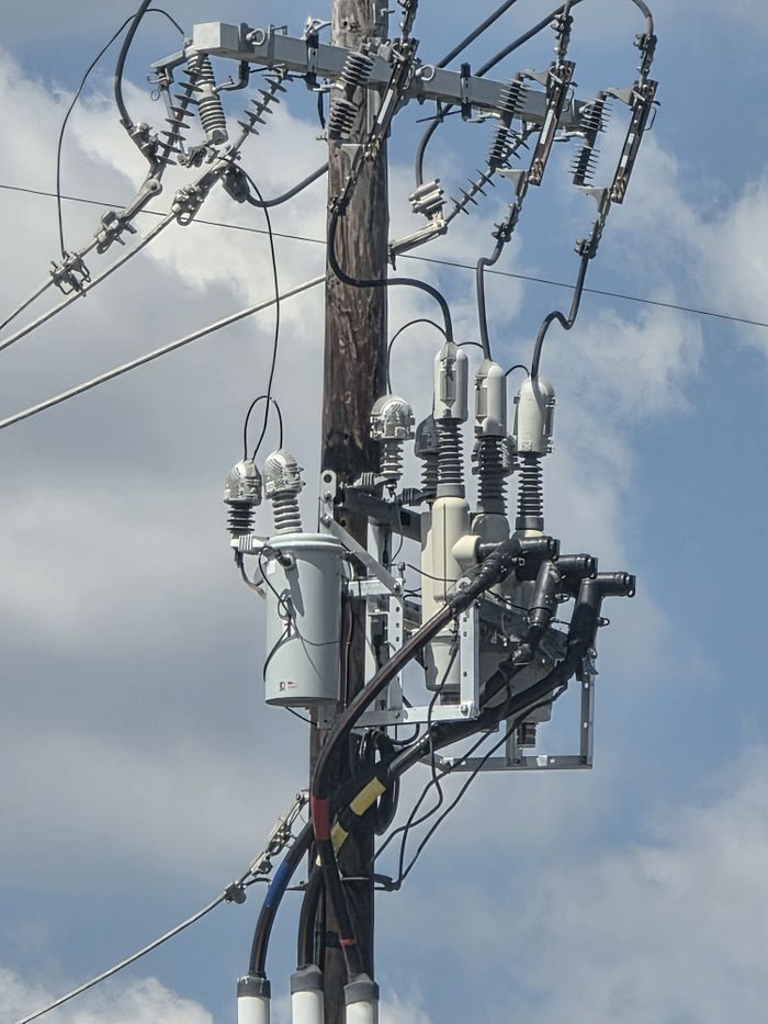 Sponsored Article | Grid Protection Through Dead-Front Overhead Design