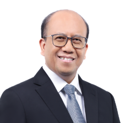 PLN appoints Suroso Isnandar as President Director, succeeding Darmawan Prasodjo 