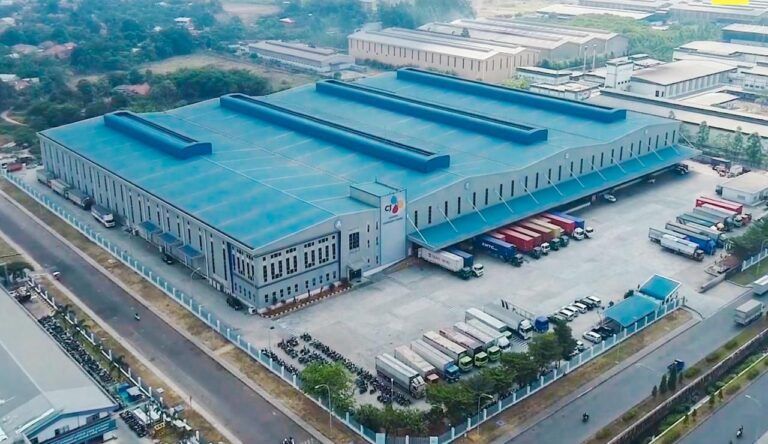 PT PLN melaporkan pertumbuhan penjualan listrik sebesar 5,3% dari tahun 2023