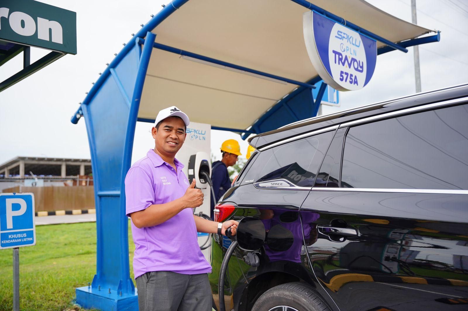 Antusiasme Pemudik Listrik Diprediksi Meningkat Saat Lebaran 1446 H, PLN Siapkan 1.000 Unit SPKLU di Jalur Trans Jawa-Sumatera