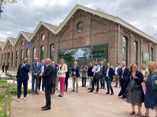 Dutch Ministerial Visit of an Energy-balancing Mobility Hub in Utrecht (We Drive Solar)