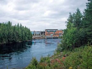 Uniper and Deutsche Bahn sign cross-border hydro PPA
