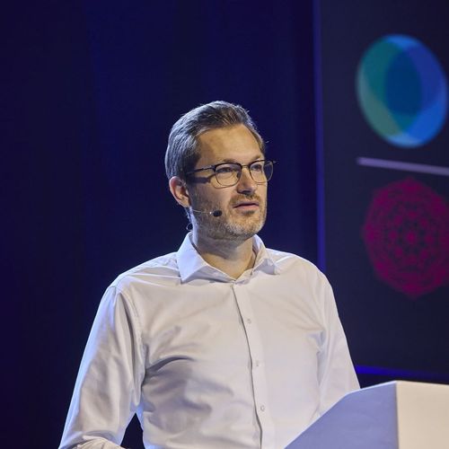 2024 Amsterdam - Keynote - Simon Kaesler and Piero Gancia, Senior Partners, McKinsey & Company