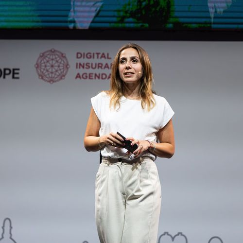 2023 Barcelona - Keynote - Mukadder Erdönmez, Member of the Management Board, and Meryem Seyyar, Head Digital Solutions, HDI Global