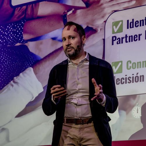 2024 Amsterdam - Keynote - Óscar Paz de la Fuente, CEO, Insurtech Community Hub (Spain)