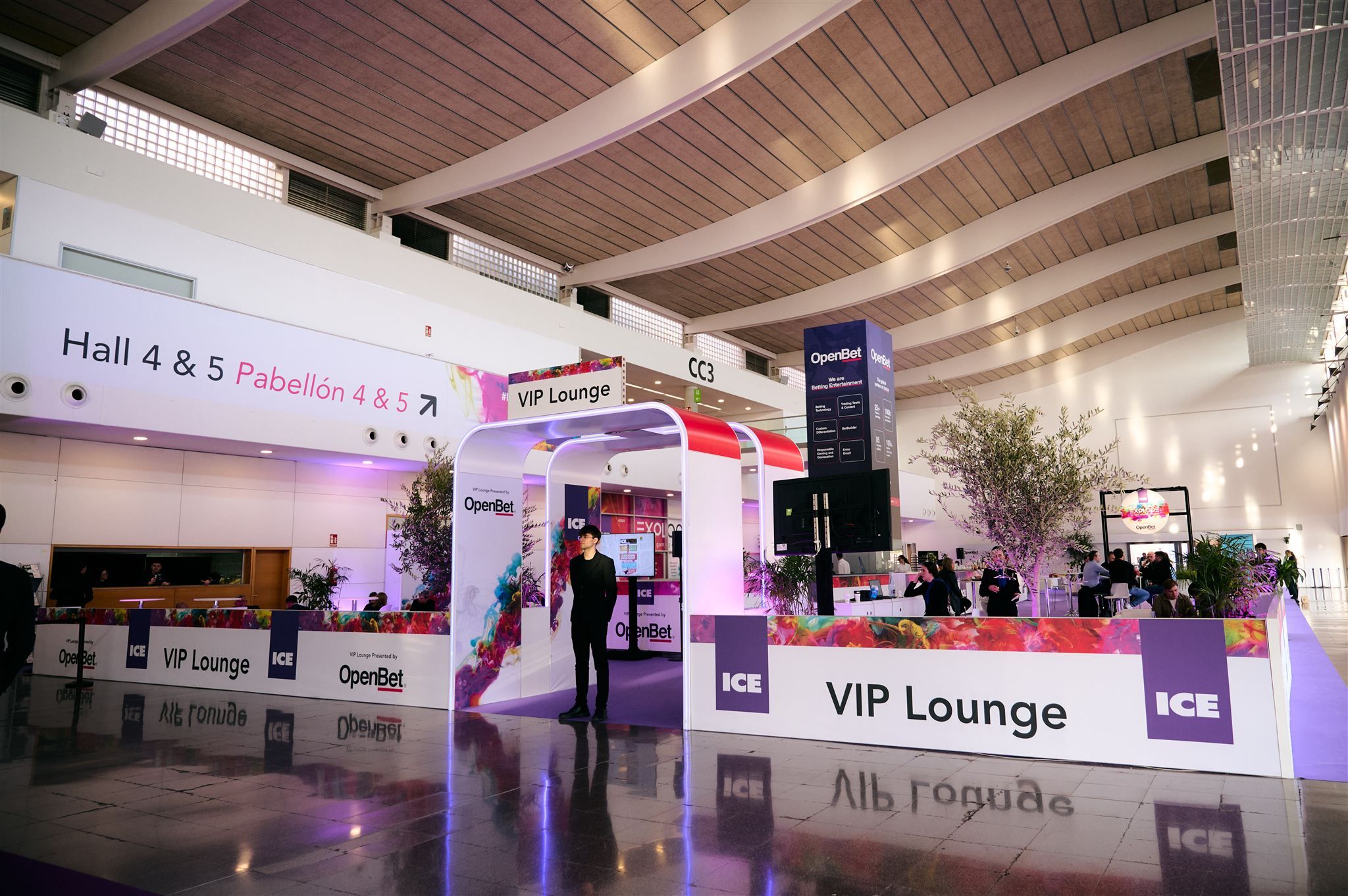 VIP Lounge