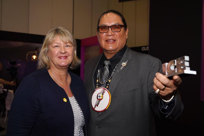 Ernest L. Stevens, Jr. recibe el premio ICE Landmark por su contribución al sector