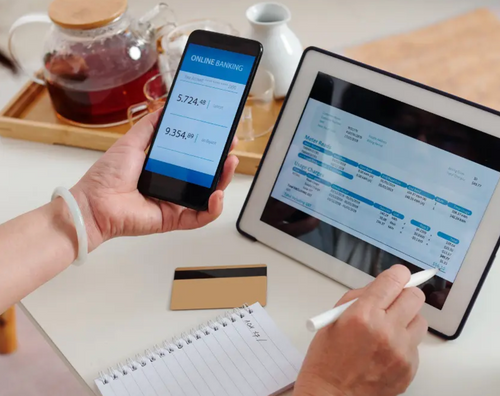 A unified payout solution for accounts, cards and wallets