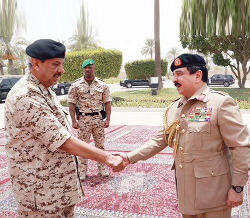 Bahrain’s King Hails Defense Force’s Efforts to Combat COVID-19