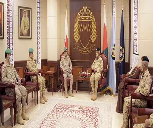 Bahrain’s Commander-in-Chief Receives Peninsula Shield Forces Commander