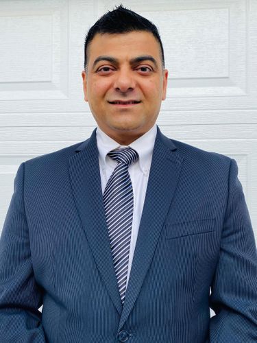 Dennis Sharma