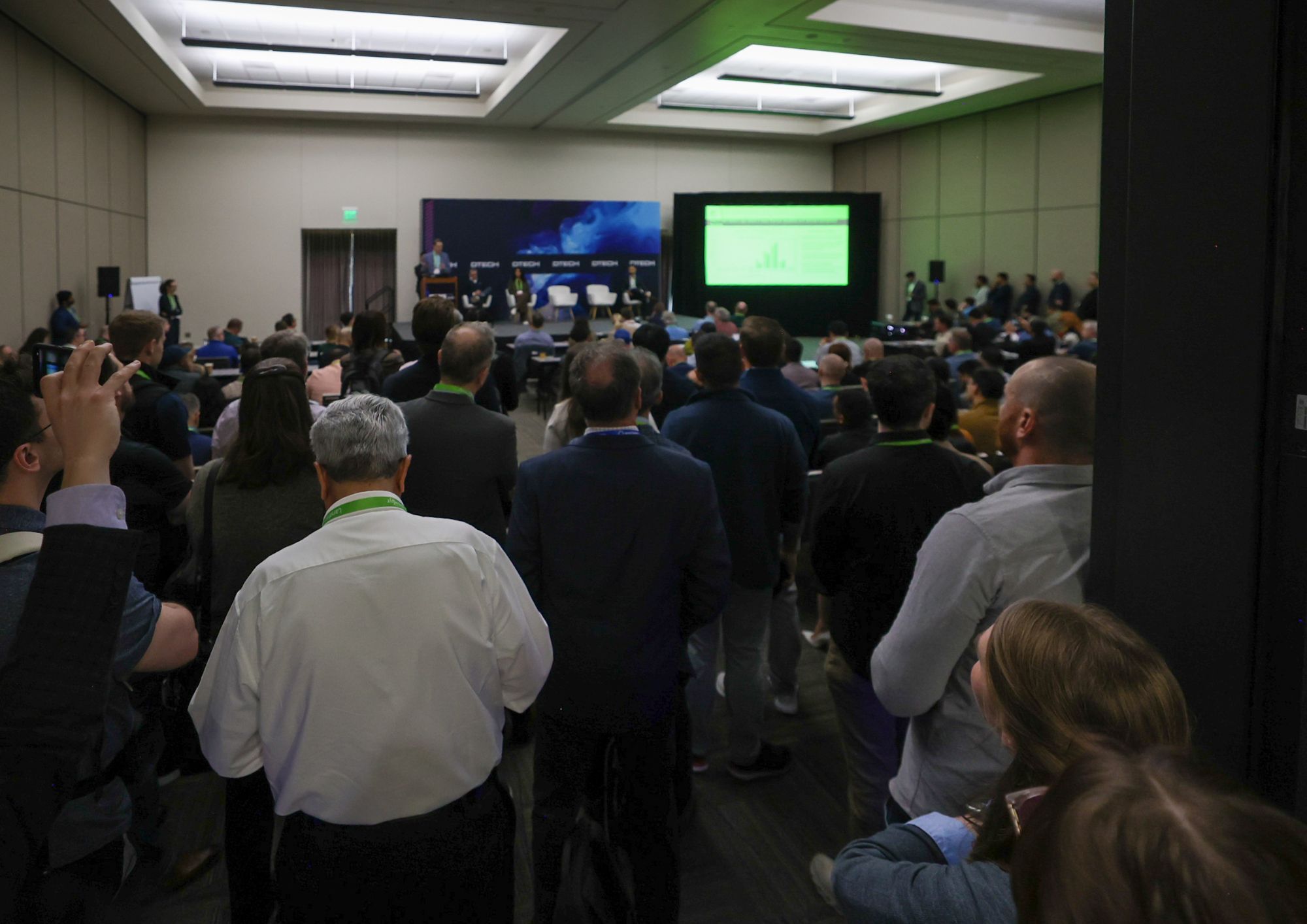 session packed room