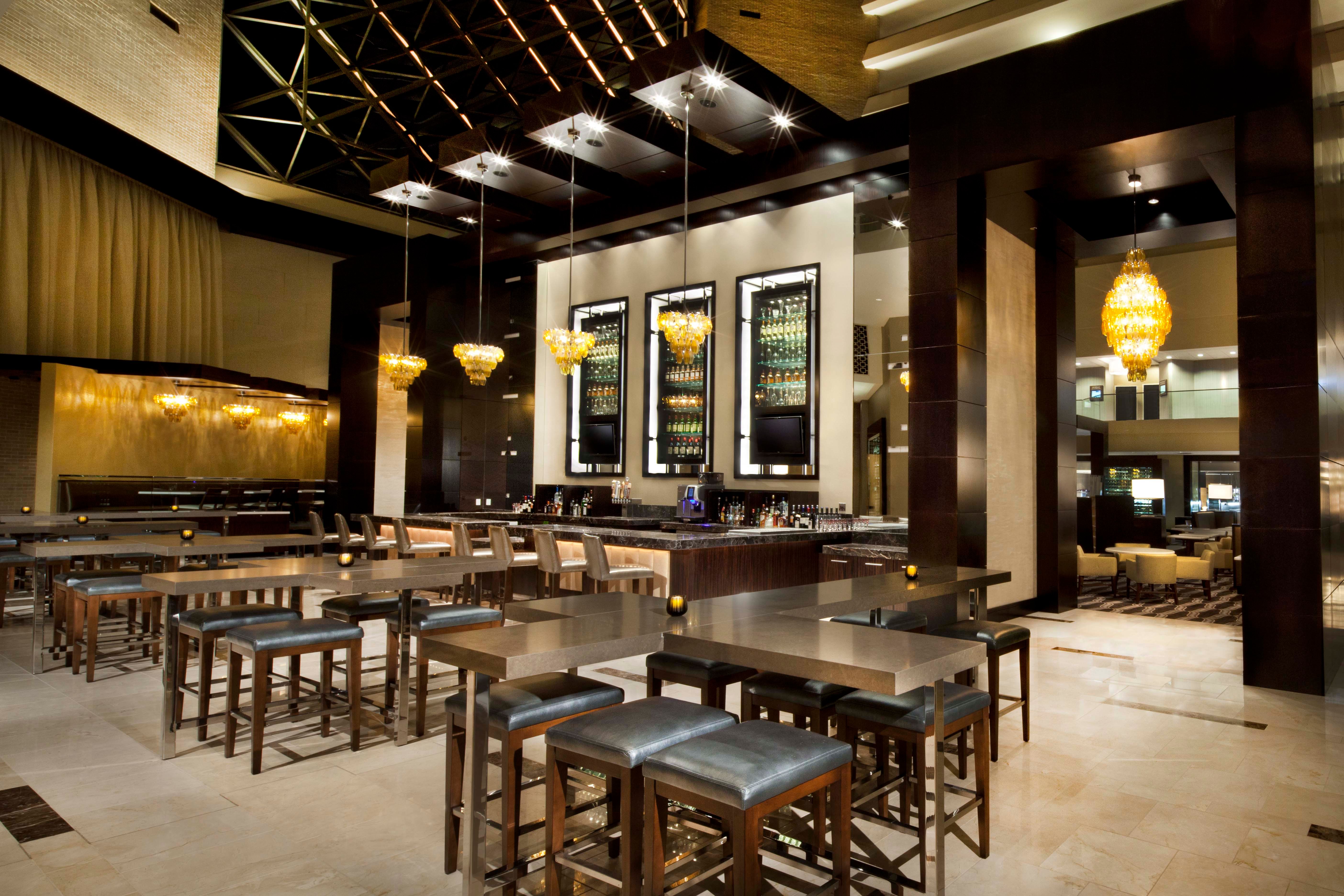 8 Block Kitchen and Bar at Hyatt Regency New Orleans