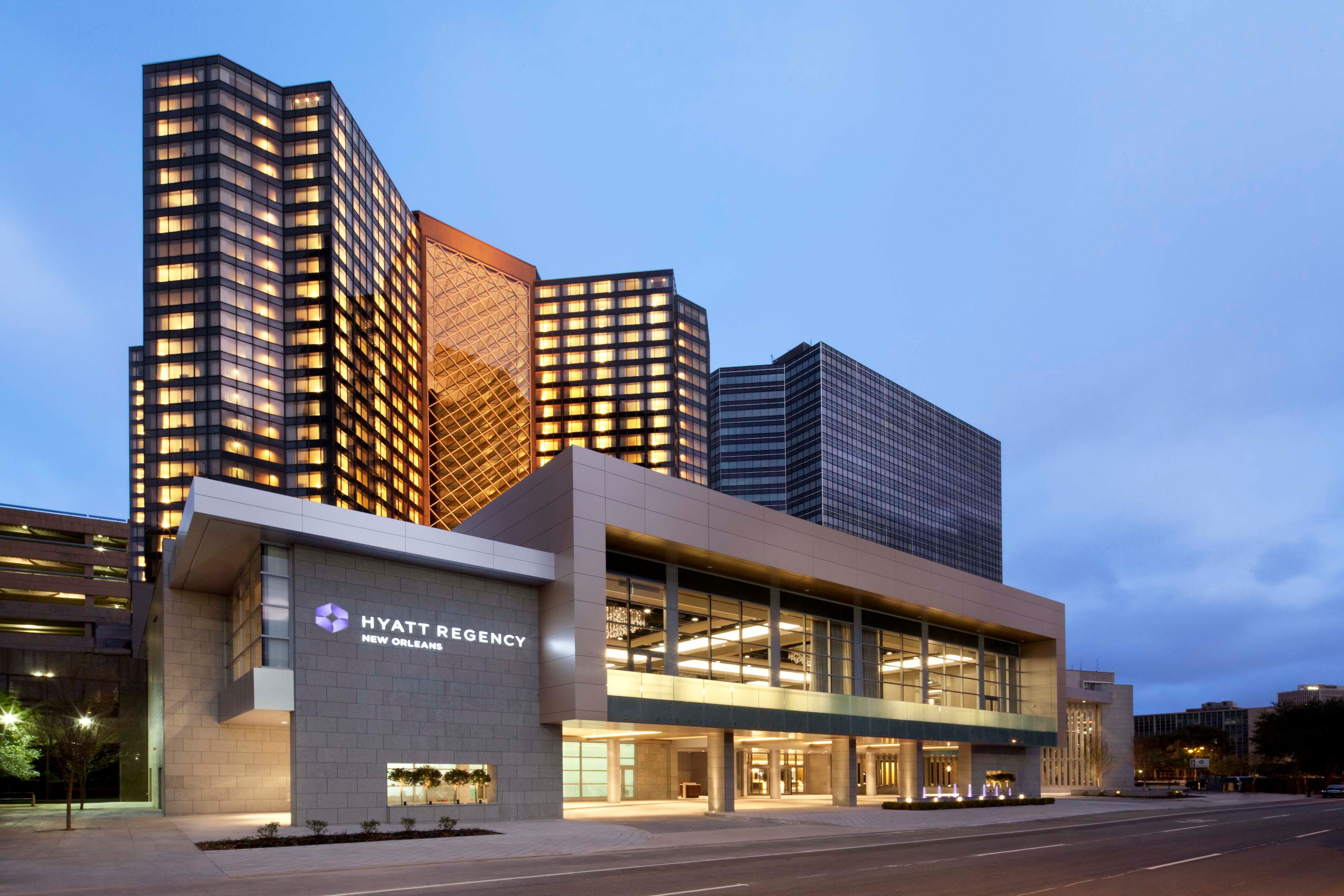 Exterior of Hyatt Regency New Orleans