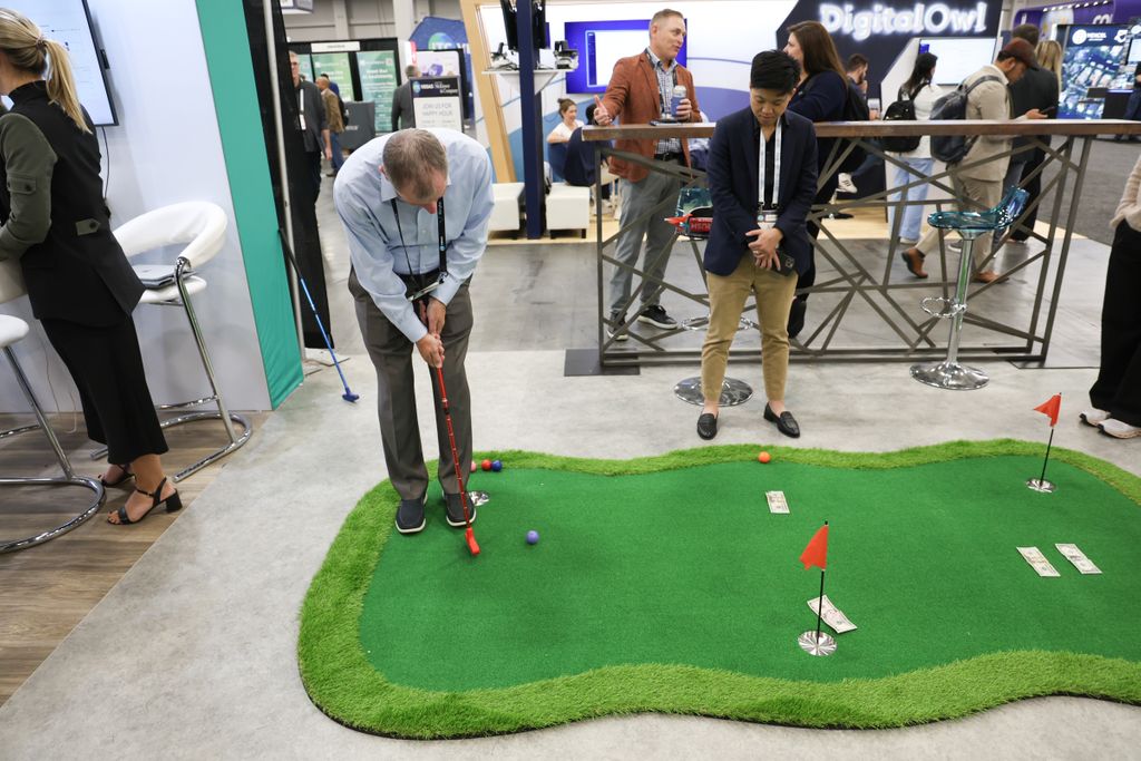 mini golf challenge