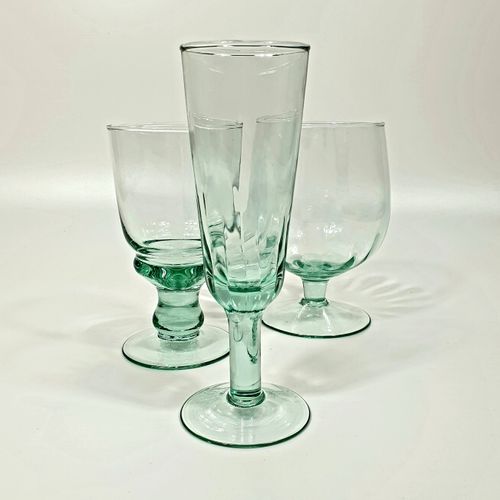 100% recycled glass stemware