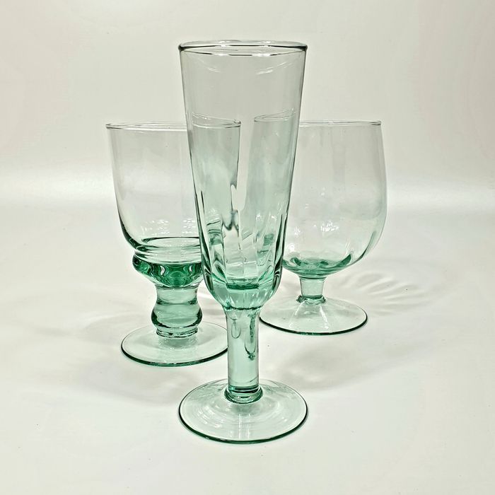 100% recycled glass stemware