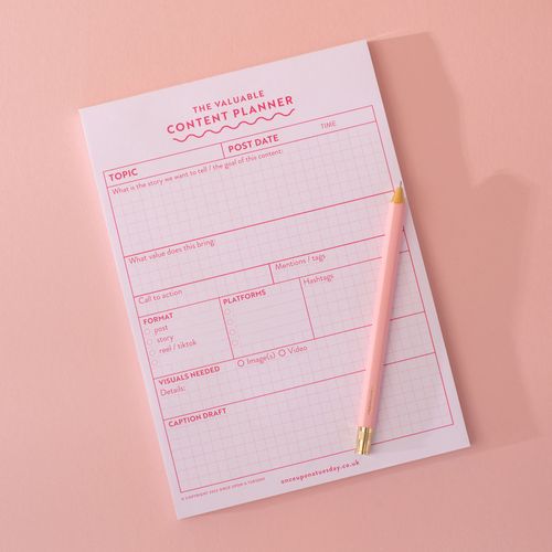 Social Media Content Planning Pad | A5 | Pink Grid