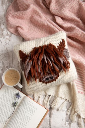 Highland Cow Cushion Cover Knitting Kit