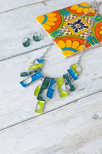 Necklaces and Pendants