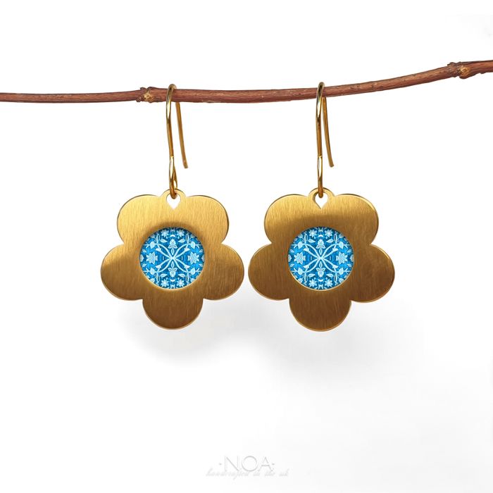 Flower earrings