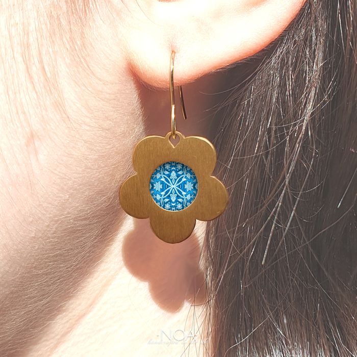 Flower earrings