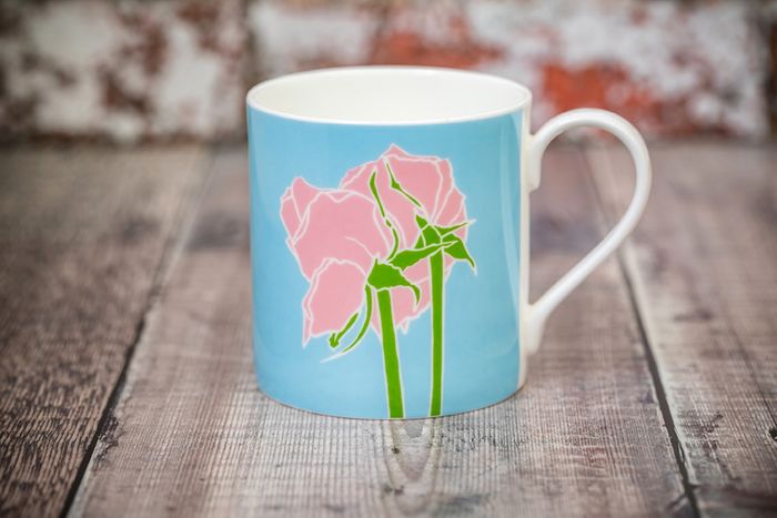 'Roses' fine bone china mug made in England