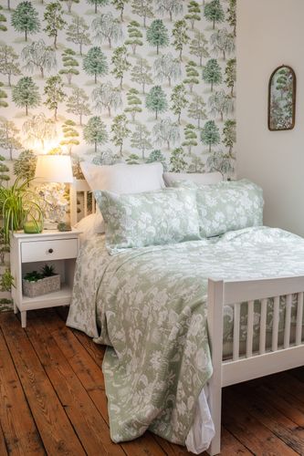 Willow Green Jacquard Bedspread