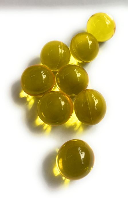 200 x Yellow round Bath Pearls - Lemon Scented