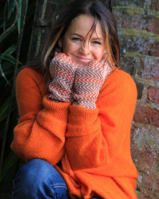 Zigzag Pattern Wrist Warmers and Snood