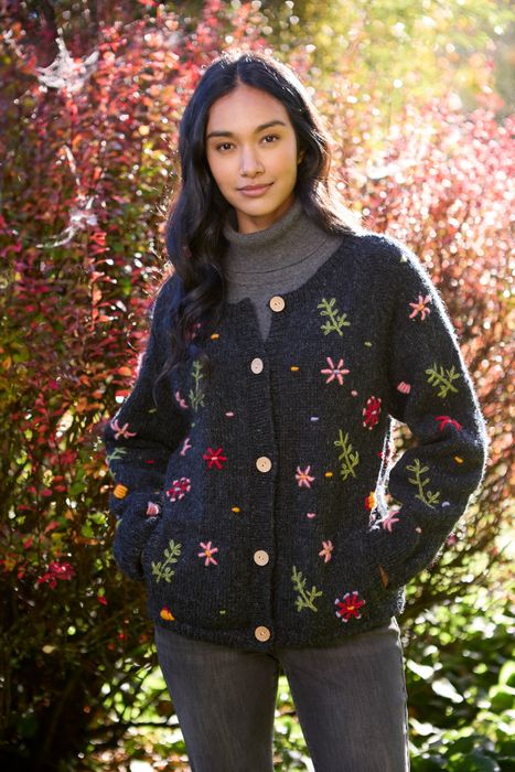 Women's Knitted Outerwear