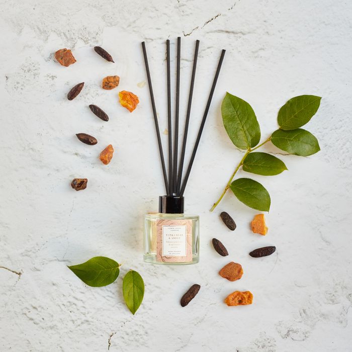 Oak Hills Tonka Bean & Amber Reed Diffuser