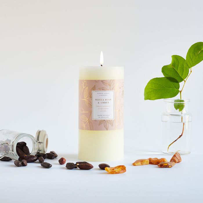 Oak Hills Tonka Bean & Amber Pillar Candle